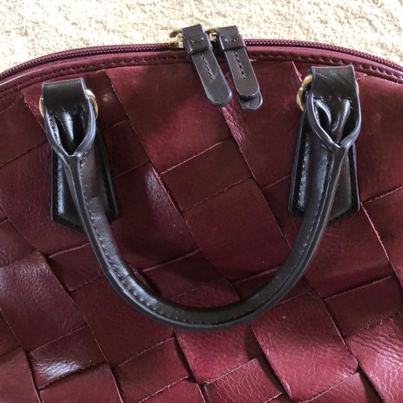 Tignanello satchel bag front weave leather wide zip open, red - Picture 5 of 6